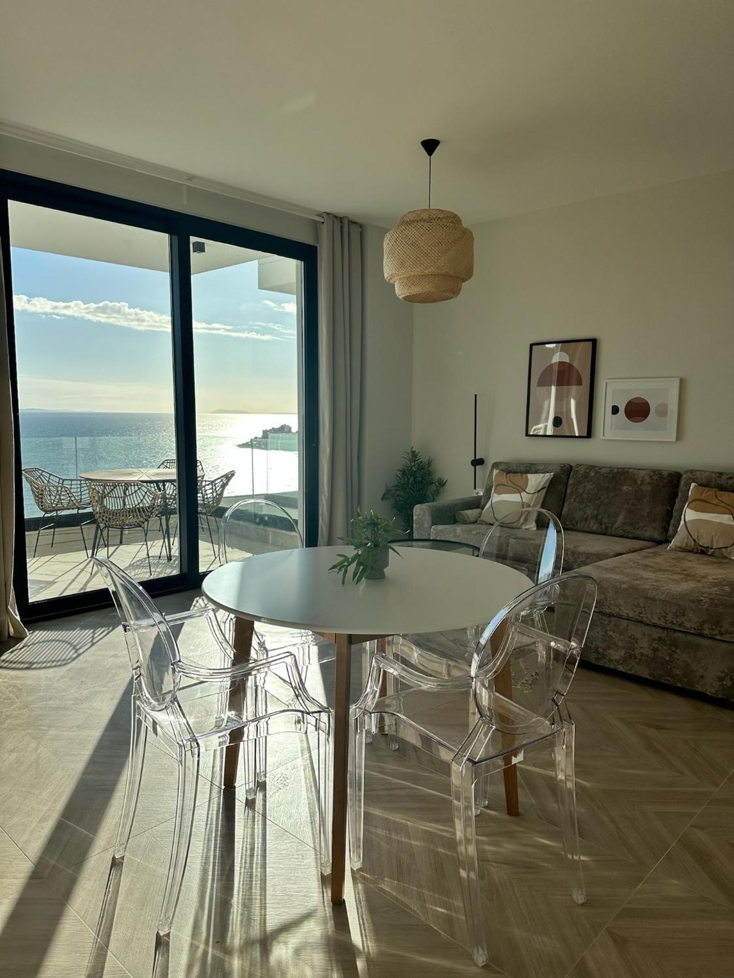 Veronica * Sarandë